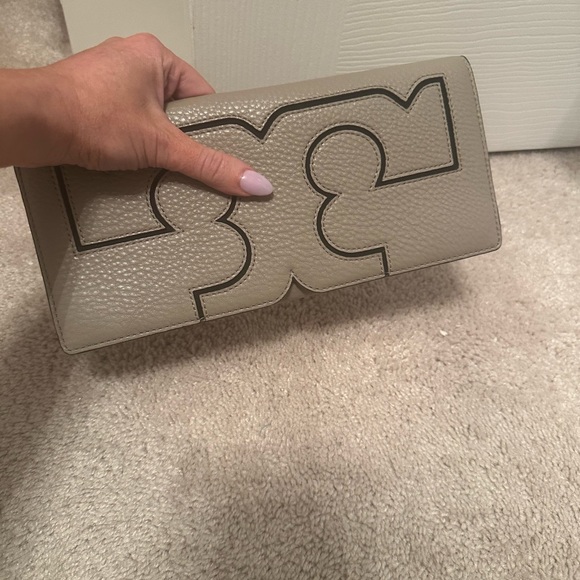 Tory Burch soft leather clutch - Picture 5 of 5